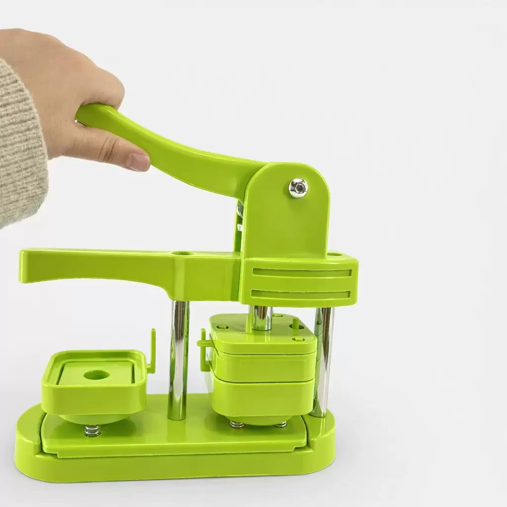 Square badge (button) press 50×50mm